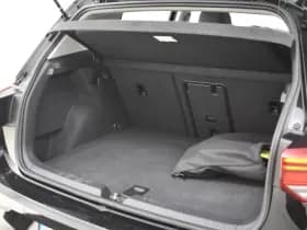 Volkswagen Golf thumbnail 27