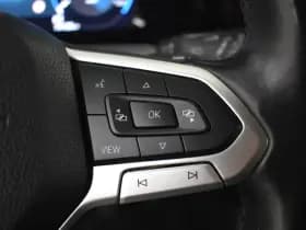 Volkswagen Golf thumbnail 13