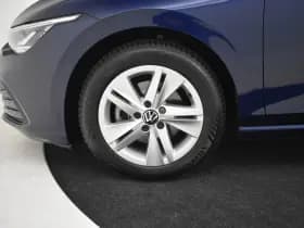 Volkswagen Golf thumbnail 24