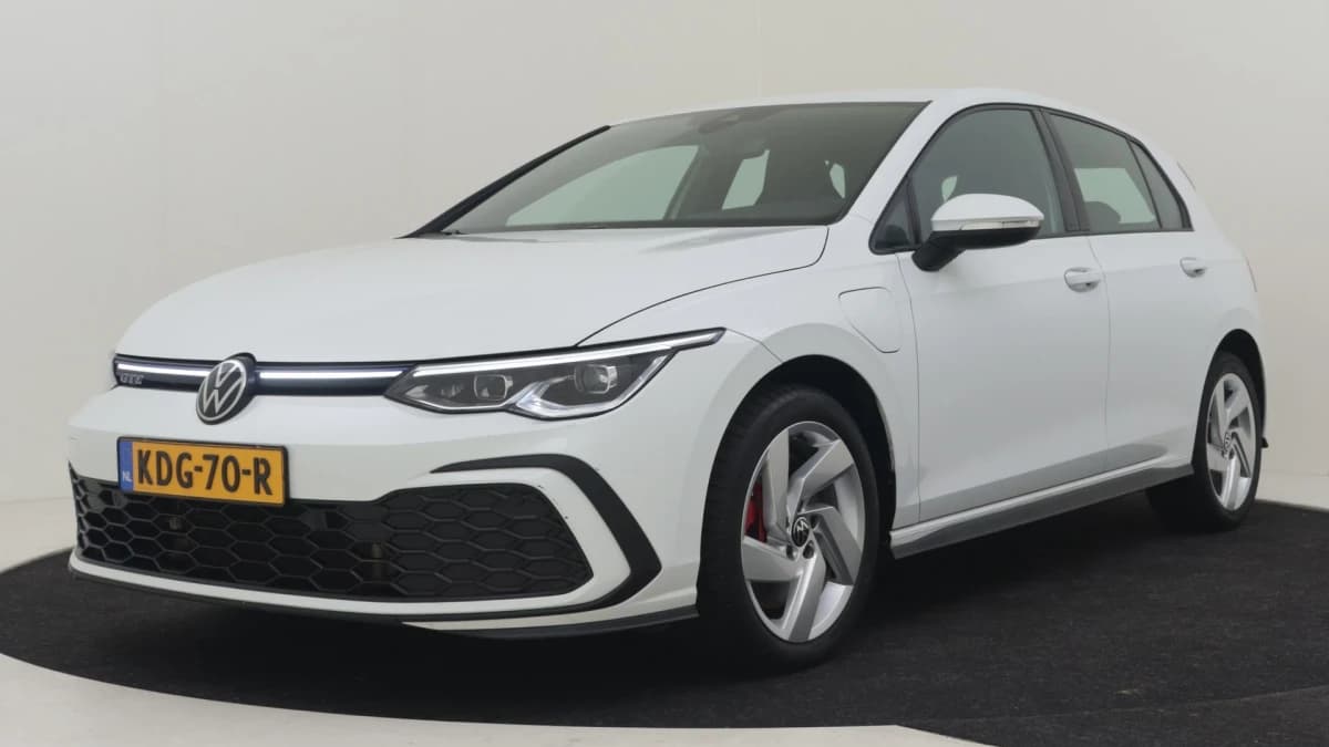 Volkswagen Golf — foto 1