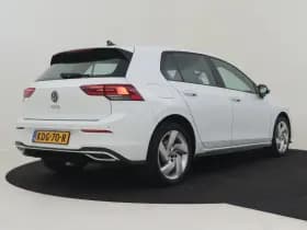 Volkswagen Golf thumbnail 2