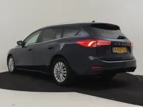 Ford Focus thumbnail 11