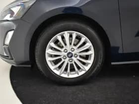 Ford Focus thumbnail 24