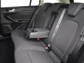 Ford Focus thumbnail 8