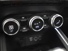 Renault Clio thumbnail 18