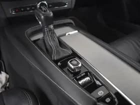 Volvo V90 thumbnail 24
