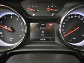 Opel Astra Sports Tourer thumbnail 12