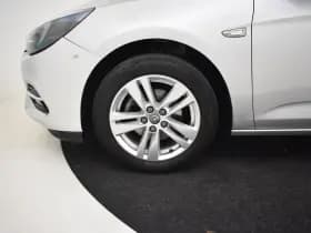 Opel Astra Sports Tourer thumbnail 21