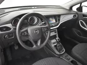 Opel Astra Sports Tourer thumbnail 4