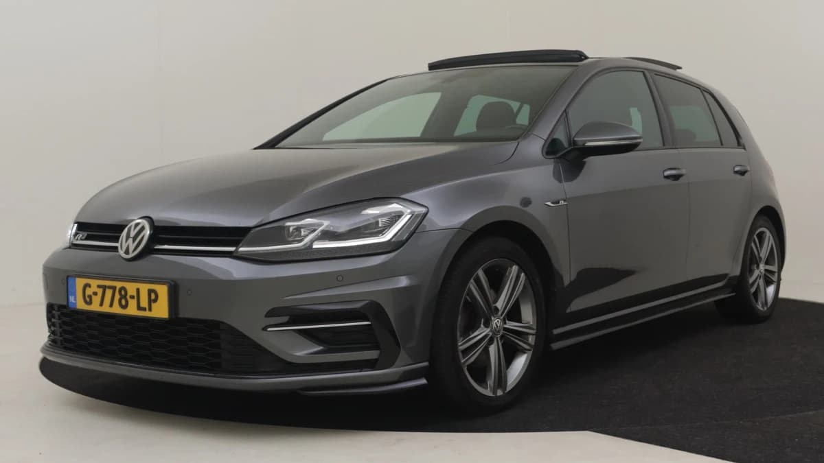 Volkswagen Golf — foto 1