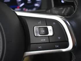 Volkswagen Golf thumbnail 14