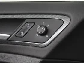 Volkswagen Golf thumbnail 20