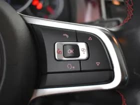 Volkswagen Up! thumbnail 12