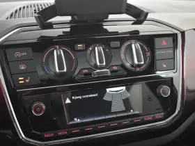 Volkswagen Up! thumbnail 15