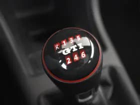 Volkswagen Up! thumbnail 22