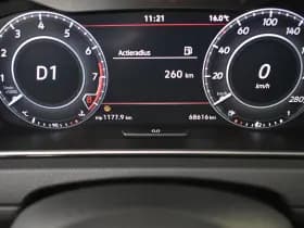 Volkswagen Golf thumbnail 15