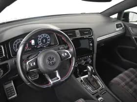 Volkswagen Golf thumbnail 4