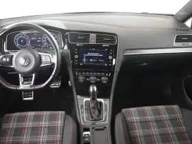 Volkswagen Golf thumbnail 5