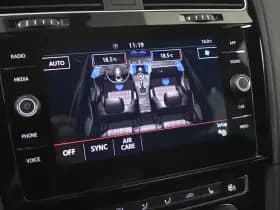 Volkswagen Golf thumbnail 8