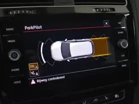 Volkswagen Golf thumbnail 9