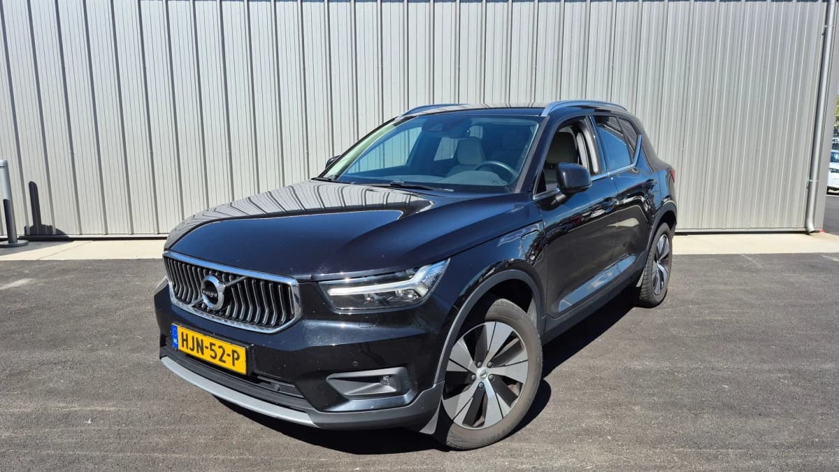 Volvo XC40 — foto 1