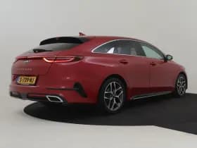 Kia Proceed thumbnail 3