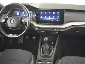 Škoda Octavia thumbnail 5