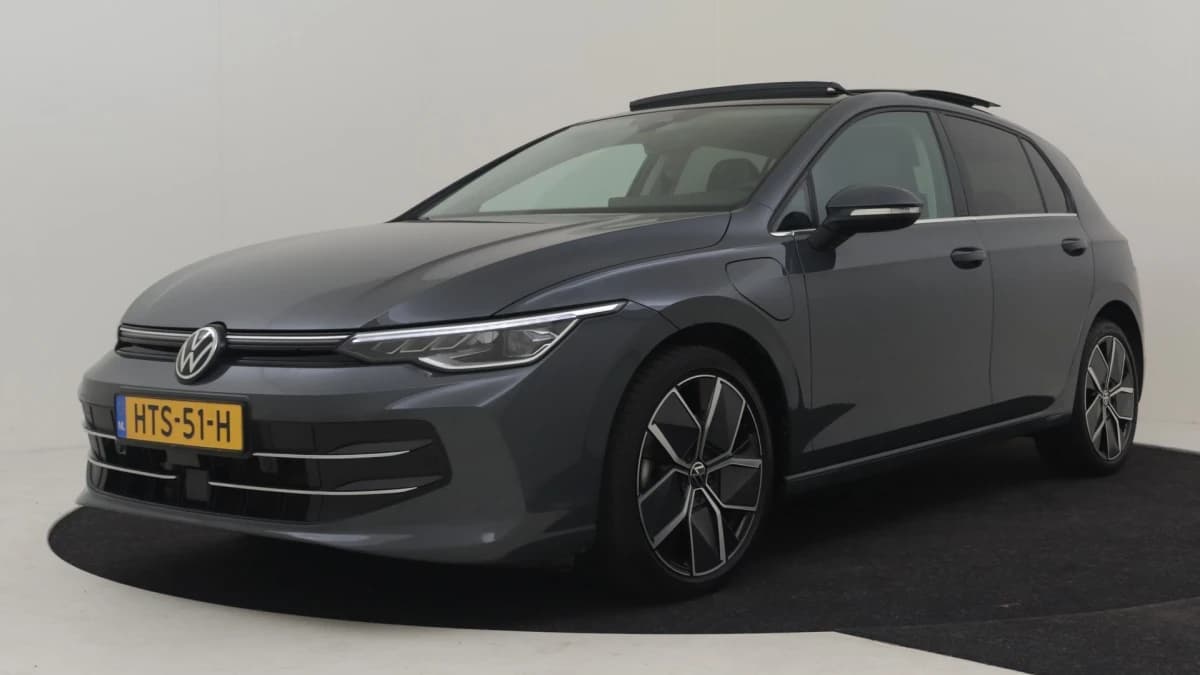 Volkswagen Golf — foto 1
