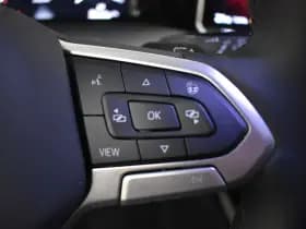 Volkswagen Golf thumbnail 12