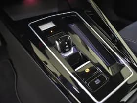 Volkswagen Golf thumbnail 21
