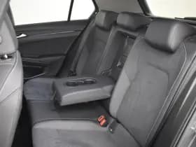 Volkswagen Golf thumbnail 9