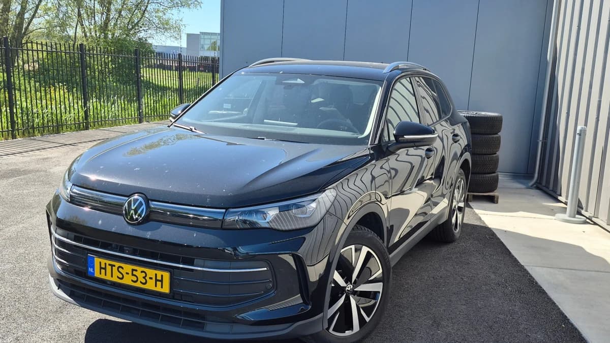 Volkswagen Tiguan — foto 1
