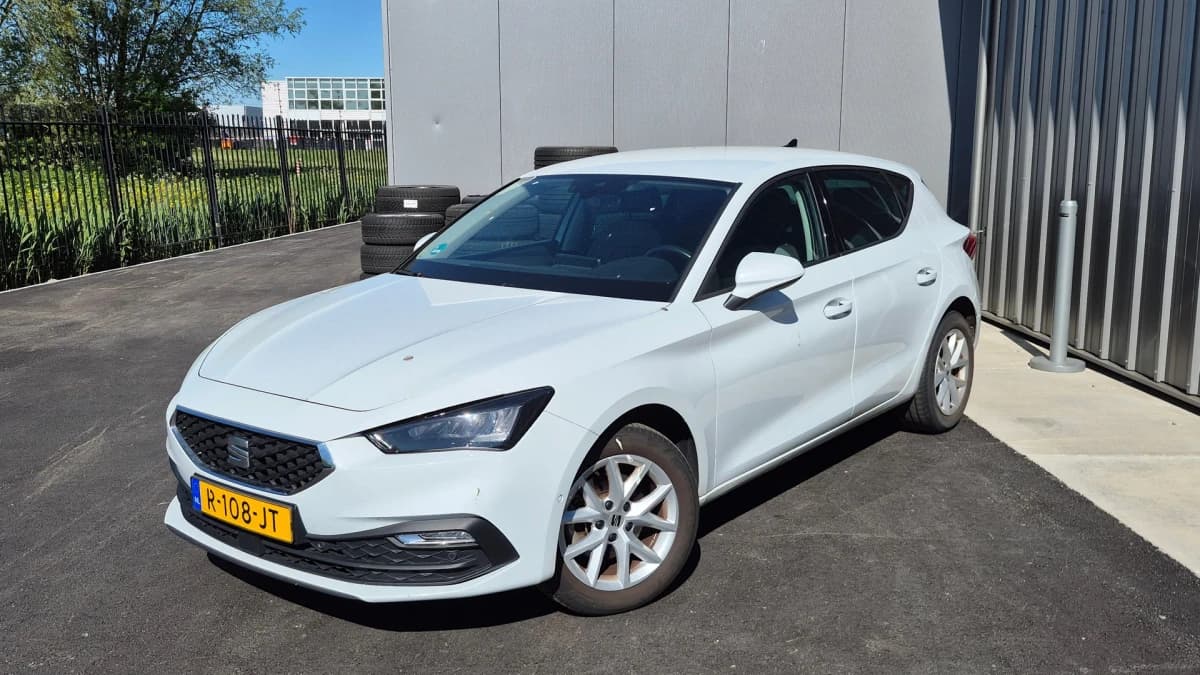 SEAT Leon — foto 1