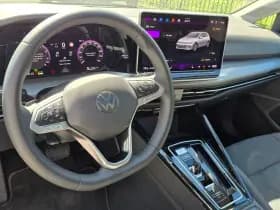 Volkswagen Golf thumbnail 2