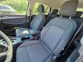 Volkswagen Golf thumbnail 3