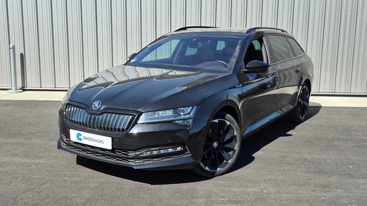 Škoda Superb — foto 1