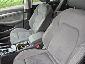 Volkswagen Golf thumbnail 3