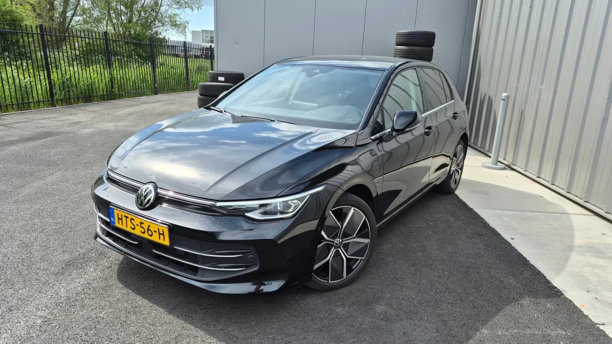 Volkswagen Golf — foto 1