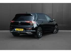 Volkswagen Golf thumbnail 2