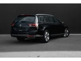 Volkswagen Passat thumbnail 2