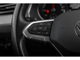 Volkswagen Passat thumbnail 15