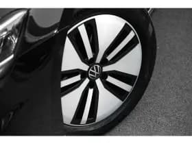 Volkswagen Passat thumbnail 5