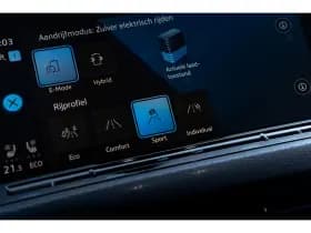 Volkswagen Golf thumbnail 17