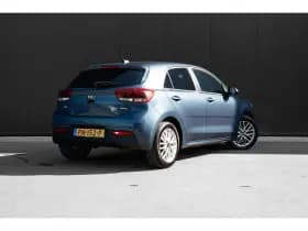 Kia Rio thumbnail 2