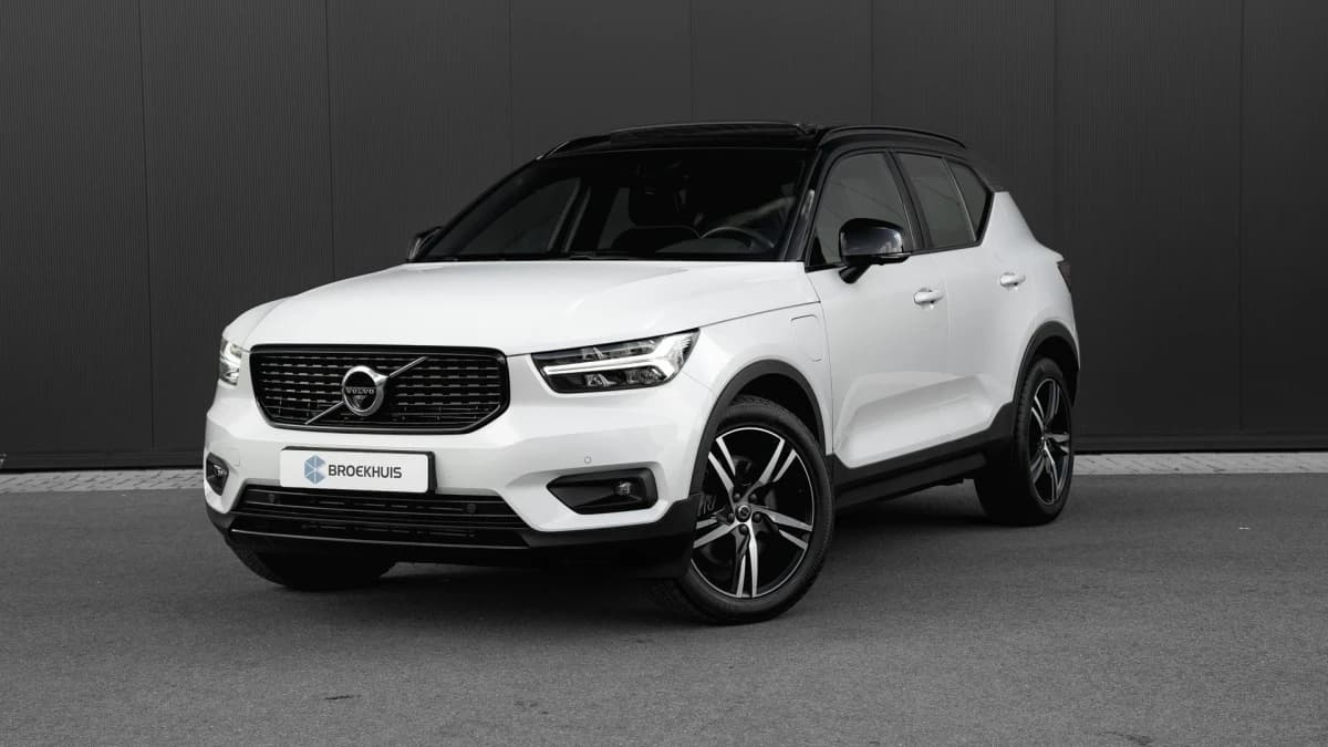 Volvo XC40 — foto 1