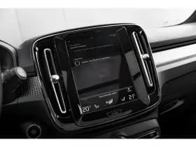 Volvo XC40 thumbnail 18