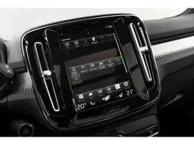 Volvo XC40 thumbnail 21
