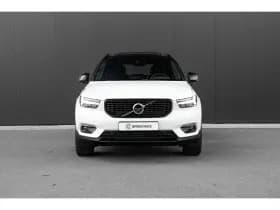 Volvo XC40 thumbnail 6