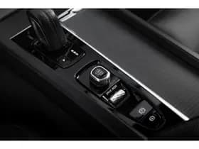 Volvo XC60 thumbnail 18