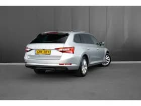 Škoda Superb thumbnail 2